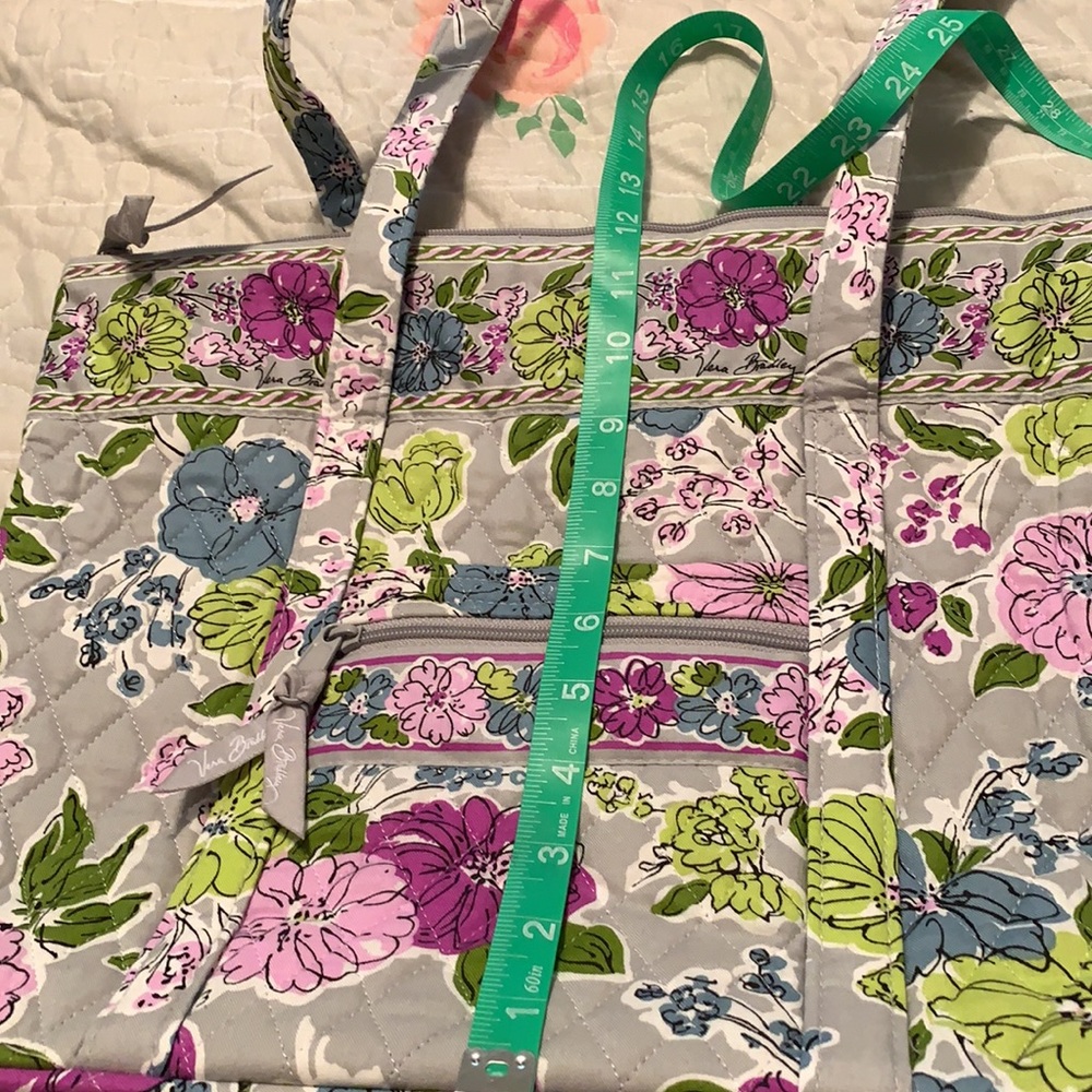Vera Bradley villager watercolor retired - Picture 6 of 7
